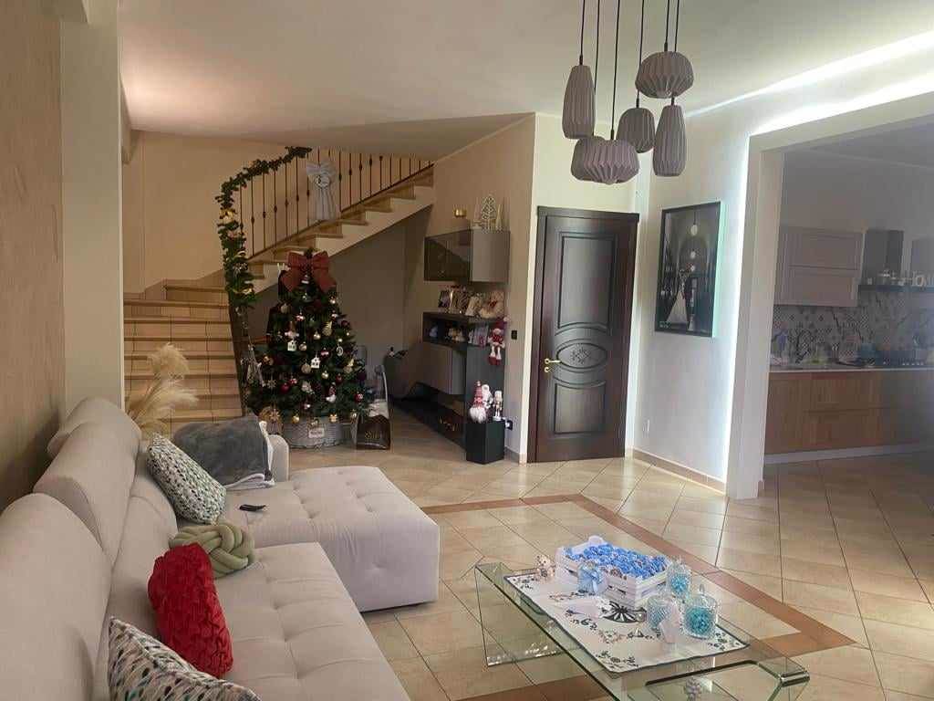 casa indipendente in vendita a Camastra