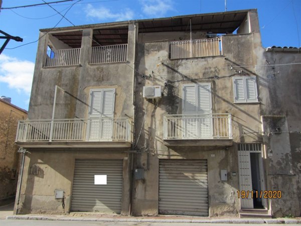 casa indipendente in vendita a Camastra