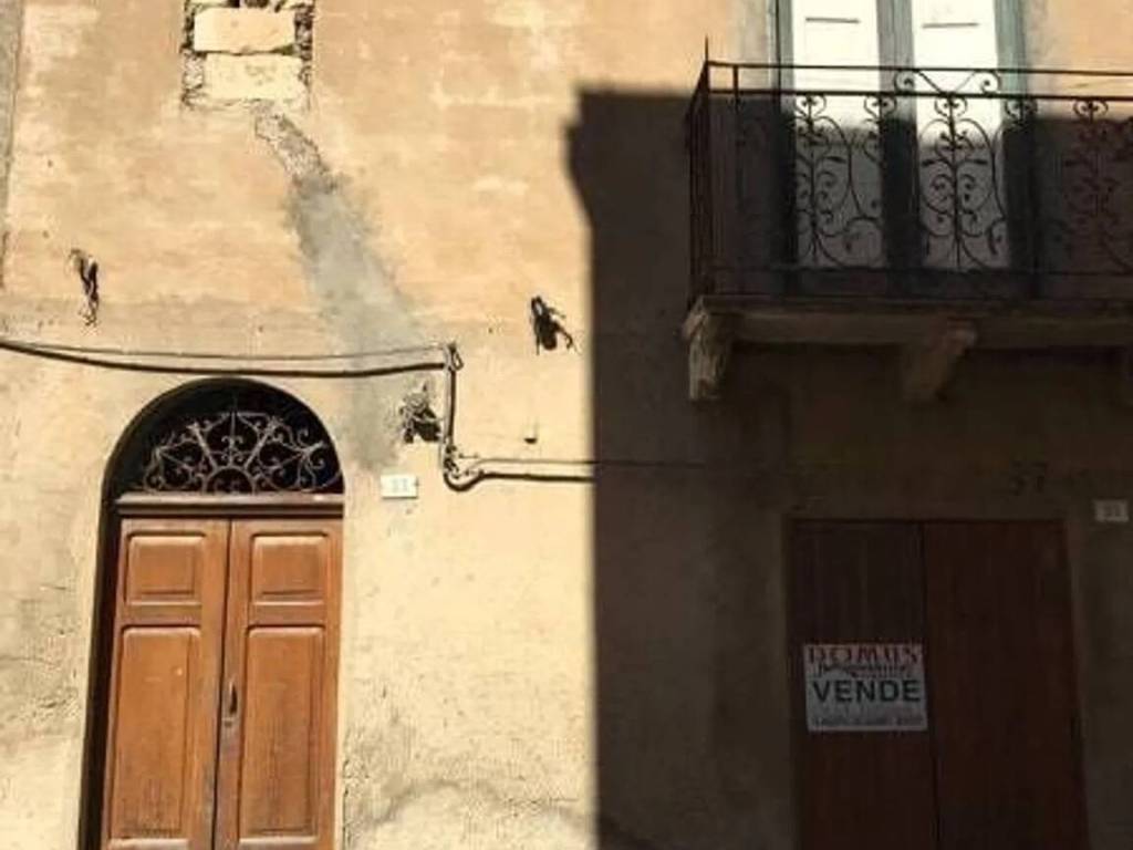 casa indipendente in vendita a Camastra