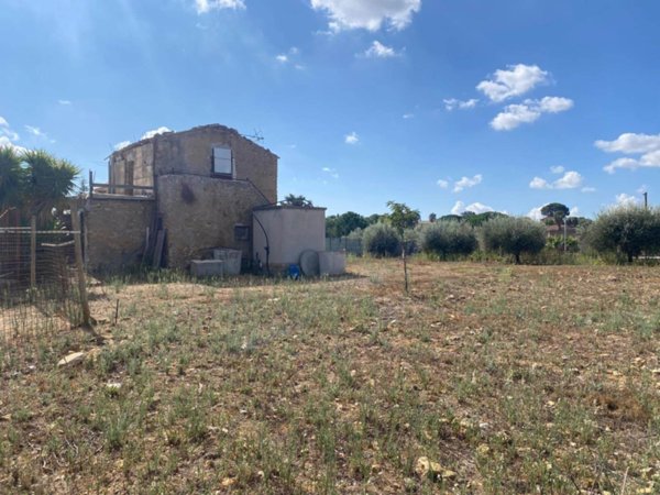casa indipendente in vendita a Camastra