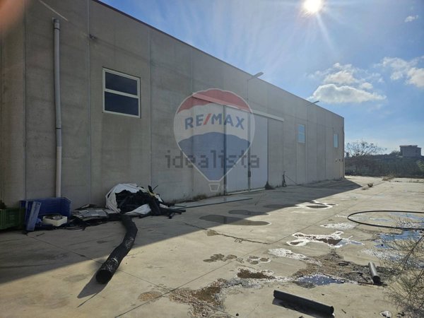 capannone in vendita a Camastra