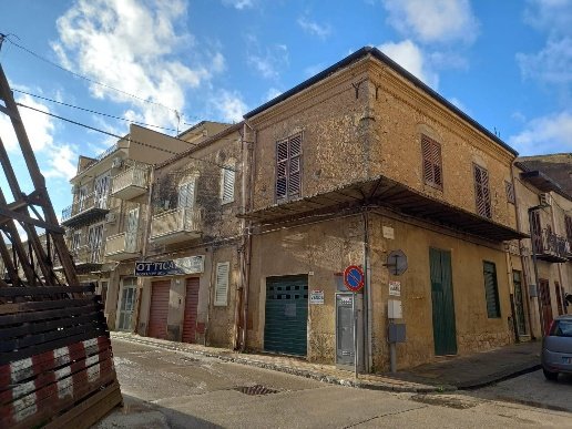 casa indipendente in vendita a Camastra