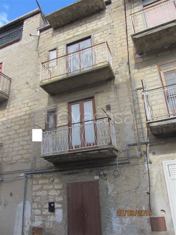 casa indipendente in vendita a Camastra