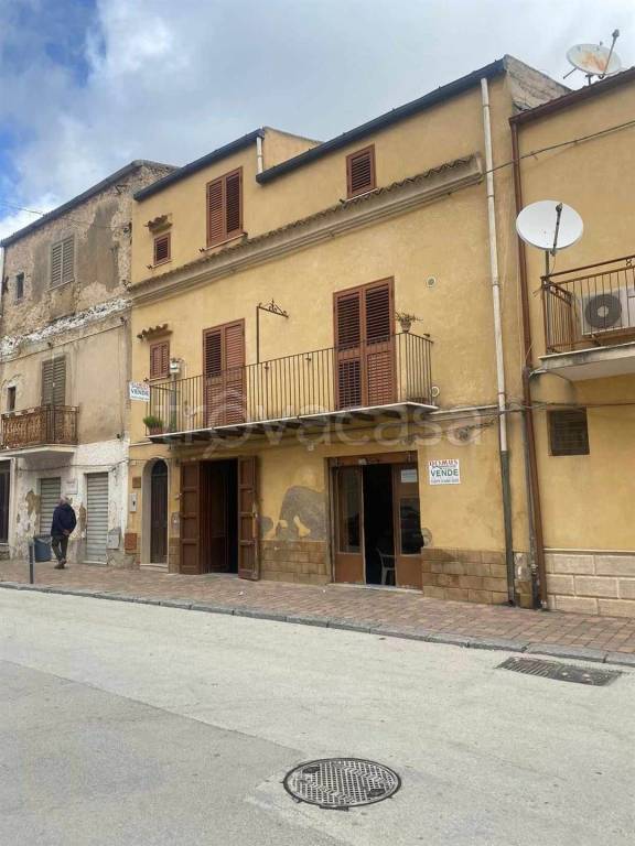 casa indipendente in vendita a Camastra