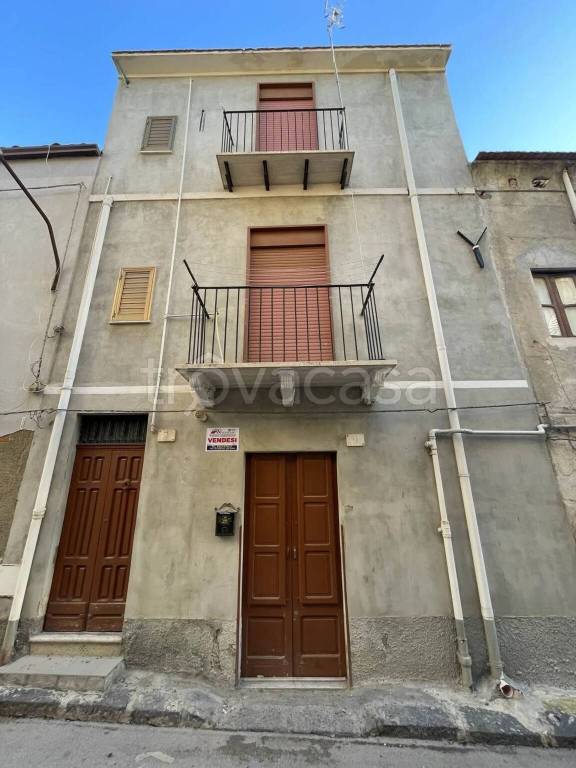 casa indipendente in vendita a Campobello di Licata