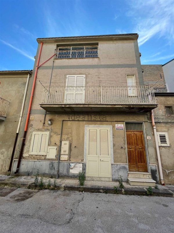 casa indipendente in vendita a Campobello di Licata
