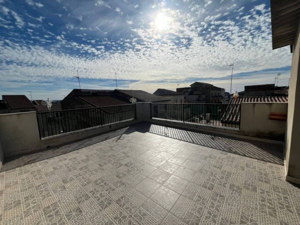 casa indipendente in vendita a Campobello di Licata