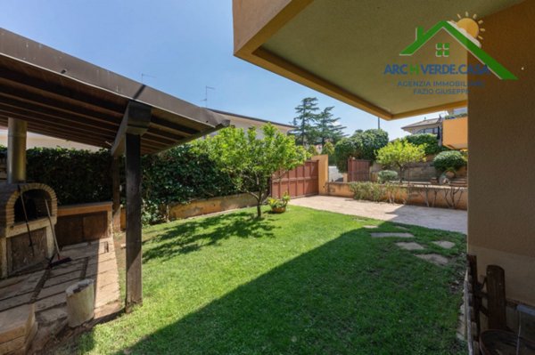 casa indipendente in vendita a Campobello di Licata