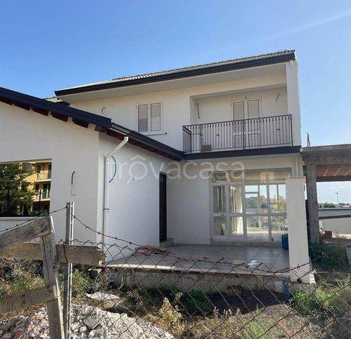 casa indipendente in vendita a Campobello di Licata