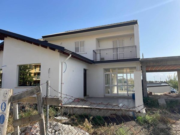 casa indipendente in vendita a Campobello di Licata