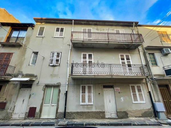 casa indipendente in vendita a Campobello di Licata