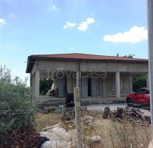 casa indipendente in vendita a Campobello di Licata