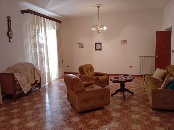 casa indipendente in vendita a Campobello di Licata