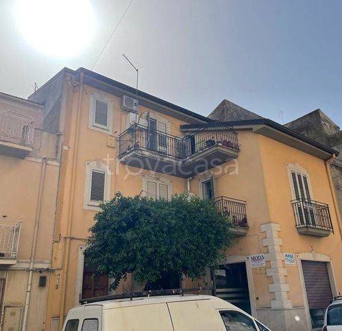 casa indipendente in vendita a Campobello di Licata