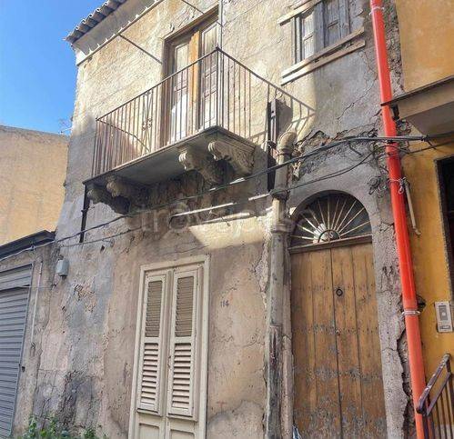 casa indipendente in vendita a Campobello di Licata