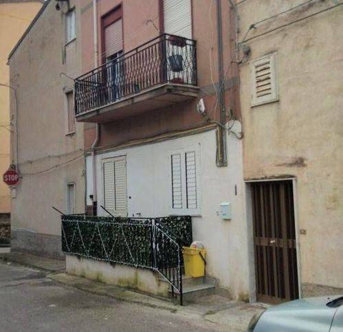 casa indipendente in vendita a Campobello di Licata