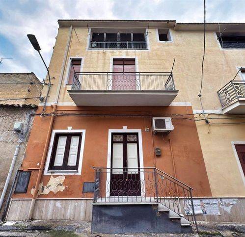 casa indipendente in vendita a Campobello di Licata