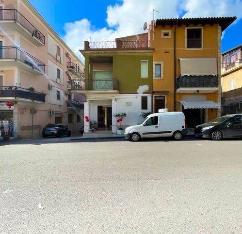 casa indipendente in vendita a Campobello di Licata