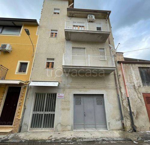 casa indipendente in vendita a Campobello di Licata