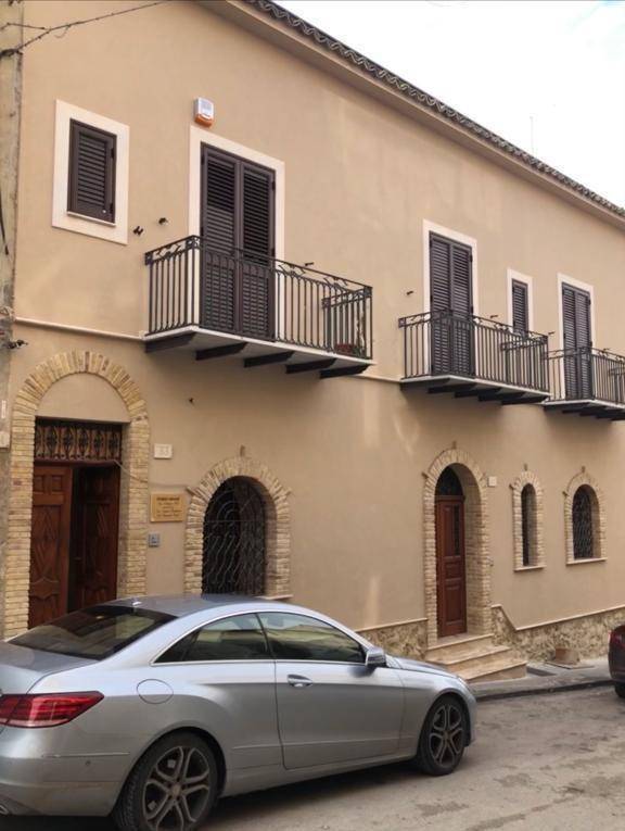 casa indipendente in vendita a Campobello di Licata