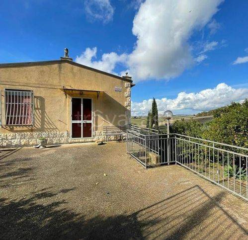 casa indipendente in vendita a Campobello di Licata