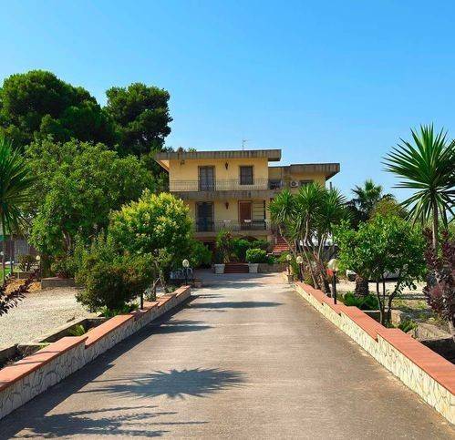 casa indipendente in vendita a Campobello di Licata