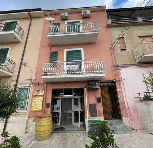 casa indipendente in vendita a Campobello di Licata