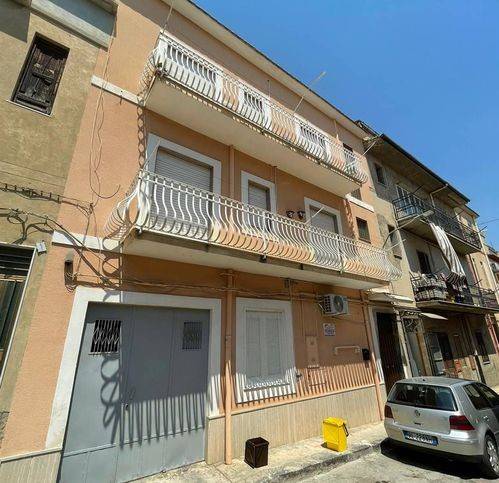 casa indipendente in vendita a Campobello di Licata