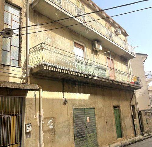 casa indipendente in vendita a Campobello di Licata