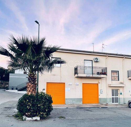 negozio in vendita a Campobello di Licata