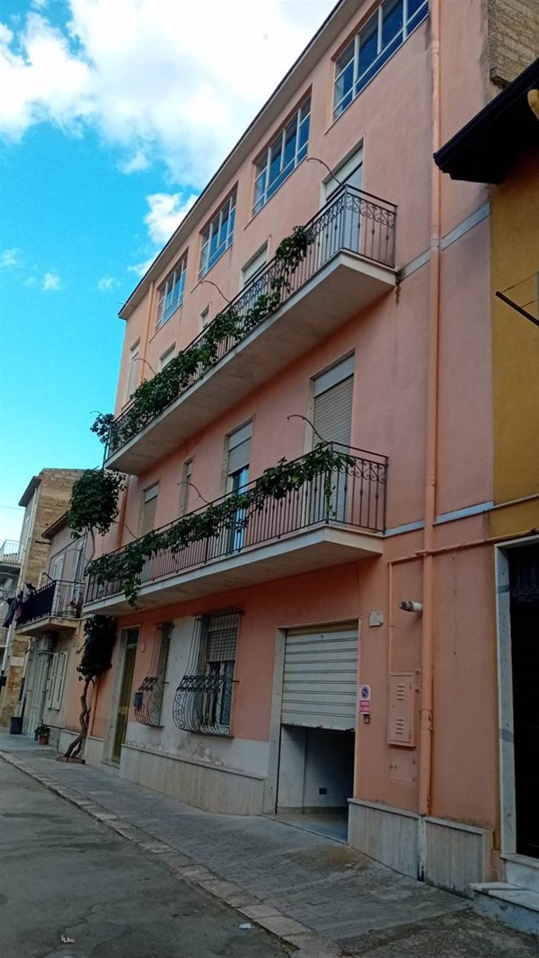 casa indipendente in vendita a Campobello di Licata