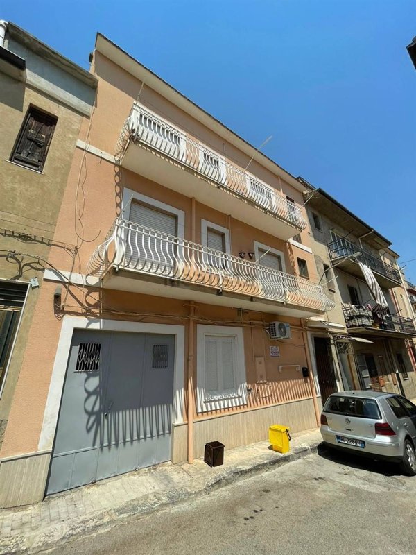 casa indipendente in vendita a Campobello di Licata