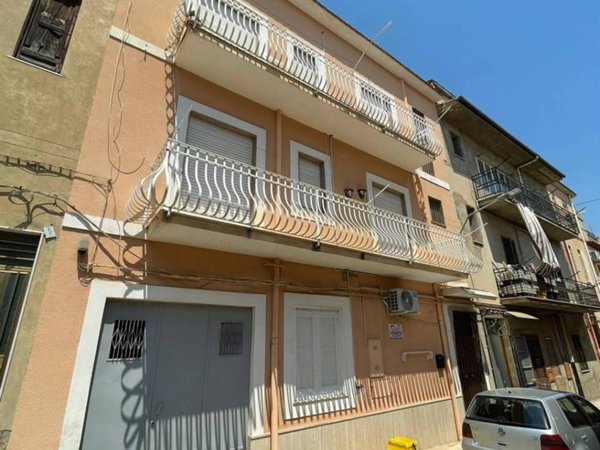 casa indipendente in vendita a Campobello di Licata