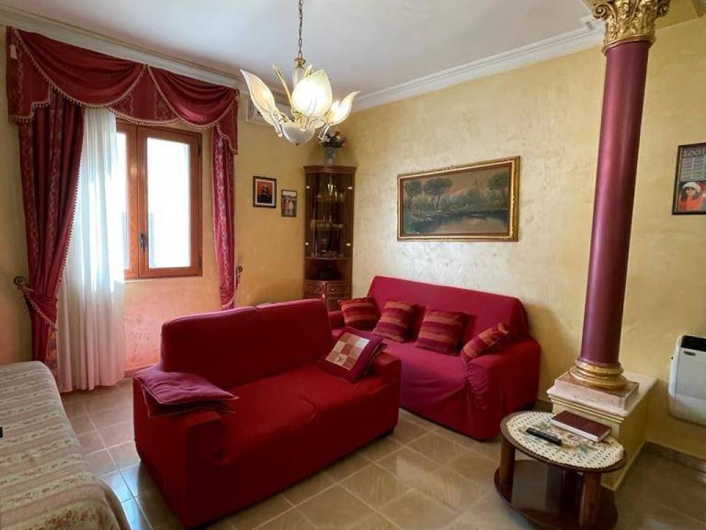casa indipendente in vendita a Campobello di Licata