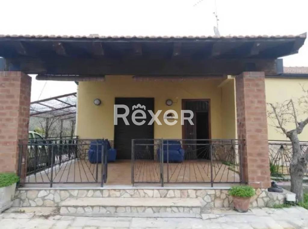 casa indipendente in vendita a Campobello di Licata