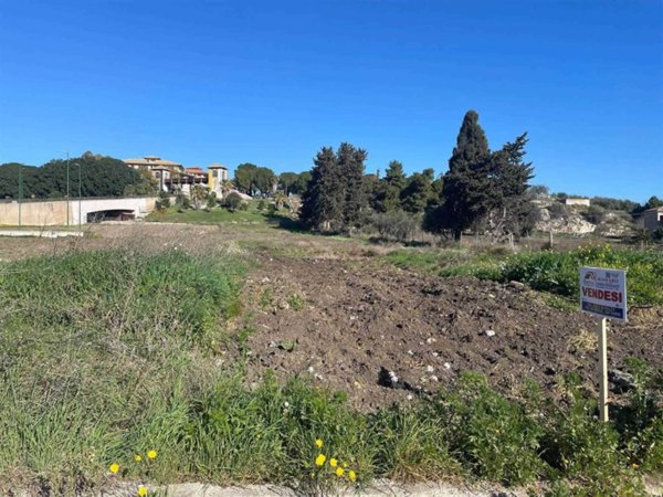 casa indipendente in vendita a Campobello di Licata