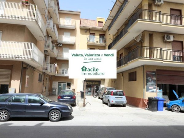 locale commerciale in vendita a Canicattì