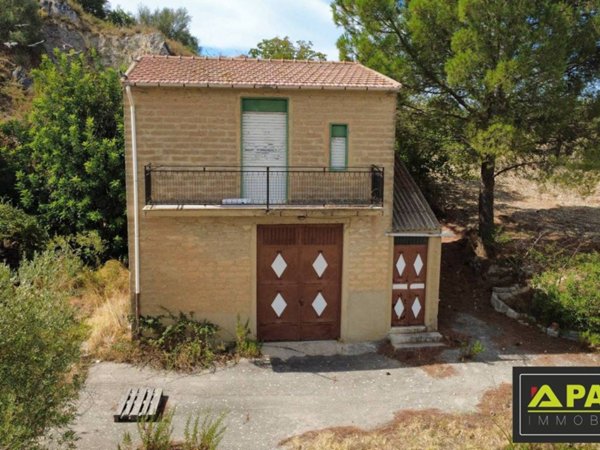 casa indipendente in vendita a Canicattì