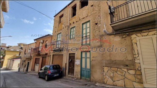 casa indipendente in vendita a Canicattì