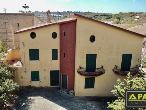 casa indipendente in vendita a Canicattì