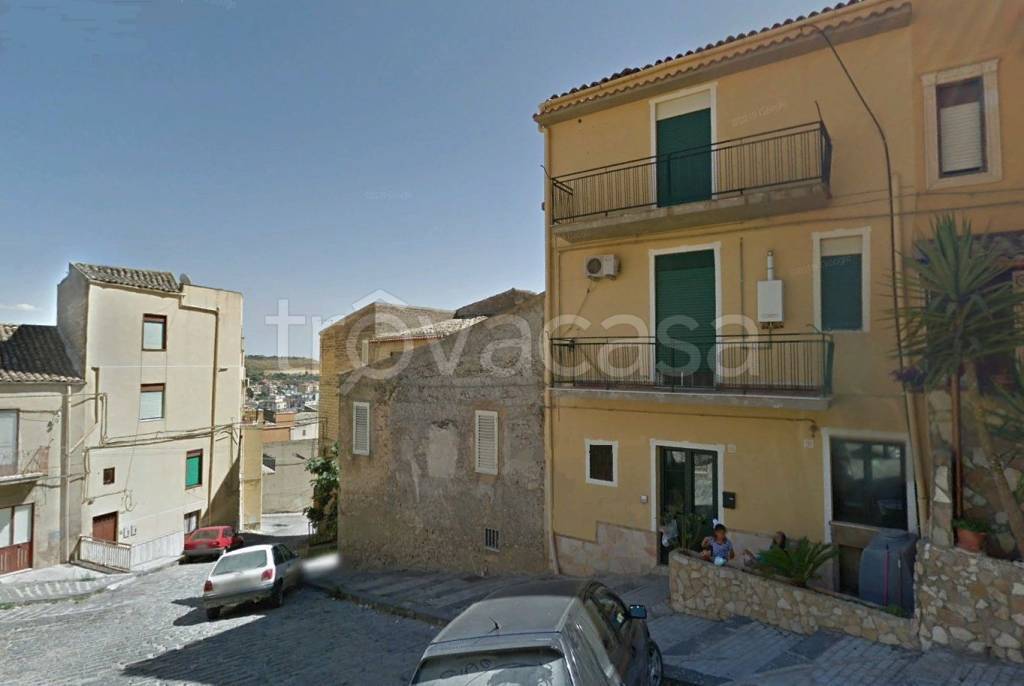 casa indipendente in vendita a Canicattì