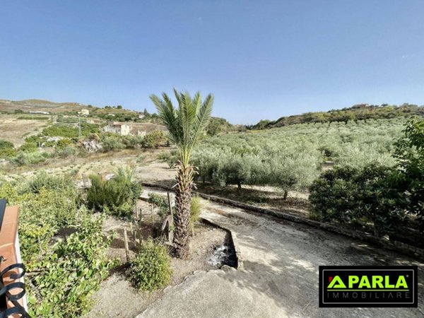 casa indipendente in vendita a Canicattì