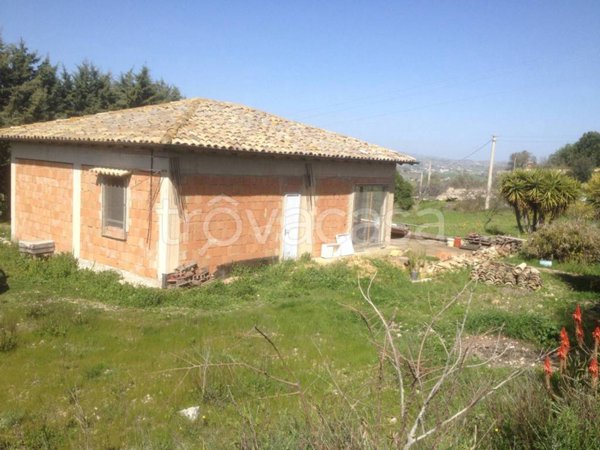 casa indipendente in vendita a Canicattì