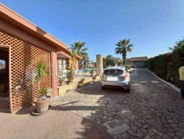 casa indipendente in vendita a Canicattì