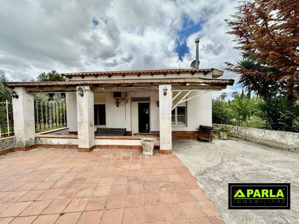 casa indipendente in vendita a Canicattì