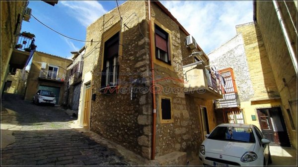 casa indipendente in vendita a Canicattì