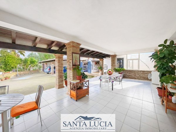 casa indipendente in vendita a Canicattì