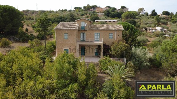 casa indipendente in vendita a Canicattì