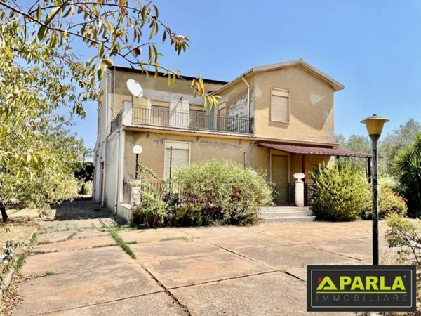 casa indipendente in vendita a Canicattì