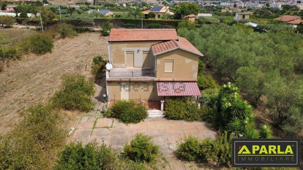 casa indipendente in vendita a Canicattì